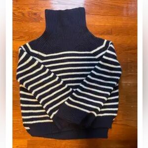 Charl knitwear Chibble sweater in navy and cream
